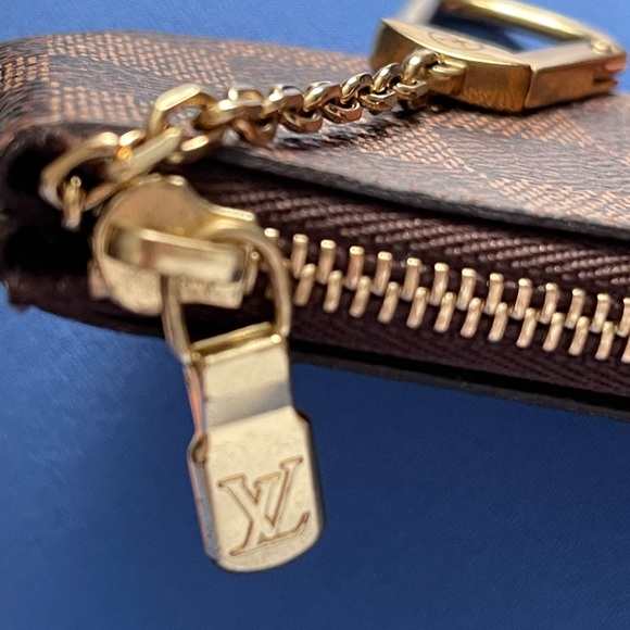 LV key pouch - Picture 4 of 5